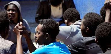 مهاجرون تم إنقاذهم قبالة السواحل الليبية