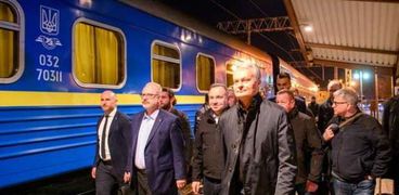 زعماء دول بلطيق وبولندا خلال تواجدهم بمحطة القطار