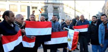 المصريون في بريطانيا يدعمون الرئيس عبدالفتاح السيسي