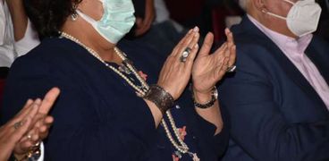 وزيرة الثقافة تشهد عرض "قاع" المسرحي بالإسكندرية