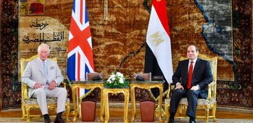 الرئيس السيسي يلتقي الأمير تشارلز في بداية زيارته لمصر