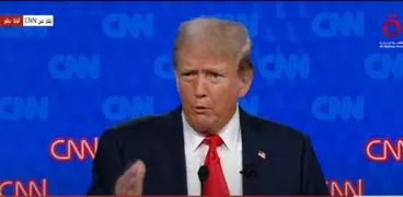 الرئيس الأمريكي السابق، دونالد ترامب خلال المناظرة