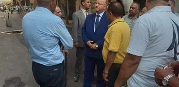 محافظ القاهرة يتفقد الهبوط