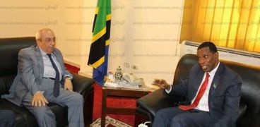 نقيب المهندسين  يلتقي سفير تنزانيا بمقر السفارة