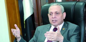الدكتور مجدى عبدالعزيز، رئيس مصلحة الجمارك