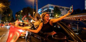 أنصار المعارضة التركية يحتفلون بفوز أكرم إمام أوغلو