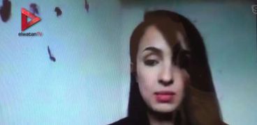 بالفيديو| صحفية تونسية عبر «Skype»: المواد المستخدمة في تفجير "حافلة الأمن" هُرِّبت من ليبيا