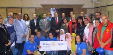 محافظ سوهاج يستقبل أعضاء نادي روتاري مصر