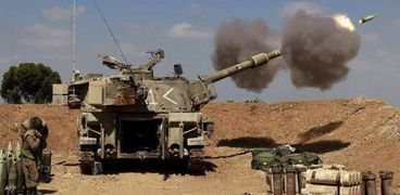 دبابة إسرائيلية بالقرب من قطاع غزة