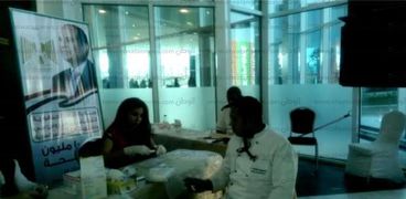بالفيديو| جولة داخل عيادة المسح الطبي لـ"فيروس سي" بمنتدى شباب العالم