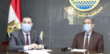 محافظ كفر الشيخ يلتقى رؤساء المدن عبر الفيديو كونفرانس
