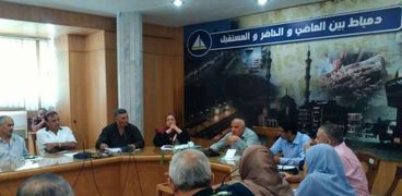 اجتماع محافظ دمياط مع رؤساء مراكز ومدن المحافظة