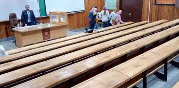 هدوء في لجان جامعة القاهرة في جولة اعادة انتخابات اتحاد الطلاب