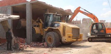 إزالة تعديات على أملاك الدولة بقلين في كفر الشيخ