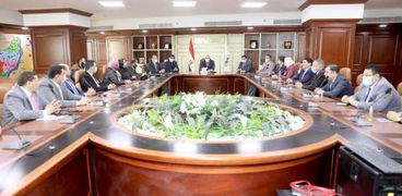  تفاصيل لقاء محافظ بني سويف مع أعضاء مجلسي النواب والشيوخ