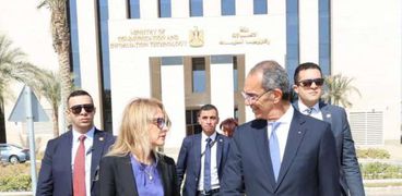  وزير الاتصالات  مع وزيرة الابتكار ببلغاريا