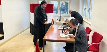 أسقف النمسا يدلي بصوته في الانتخابات الرئاسية