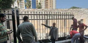 سور لحماية طابية النحاسين الأثرية بالإسكندرية