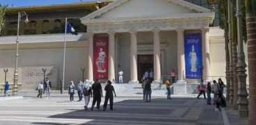 المتحف اليونانى الرومانى بالإسكندرية خلال إستقباله للزوار