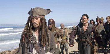 جوني ديب في مشهد من فيلم  «Pirates of the Caribbean»