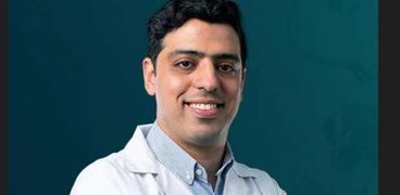 الدكتور عمرو علي رجب - استشاري الجراحة العامة بقصر العيني