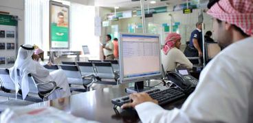 رفع الفائدة في بنوك الخليج