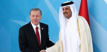 أمير قطر مع الرئيس التركي رجب طيب أردوغان