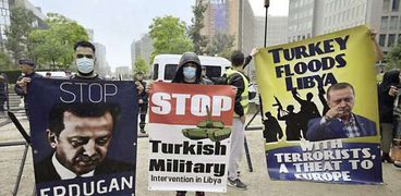 متظاهرون فى بروكسل ينددون بالتدخل التركى فى ليبيا