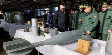 خلال تفقد وزير الدفاع الروسي لقنابل يوم القيامة