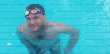 احمد ابو دياب ، بطل سباحة