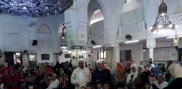 أوقاف الإسكندرية تكرم "360" من أبناء مدرسة المسجد الجامع