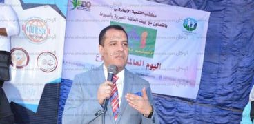 الدكتور شحاته غريب شلقامى نائب رئيس جامعة أسيوط