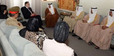 الأمير سلمان بن حمد آل خليفة نائب جلالة الملك ولي العهد على الدور البارز للجمعيات المهنية