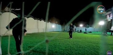 إيمان الحصري وأحمد حسن يلعبان كرة القدم