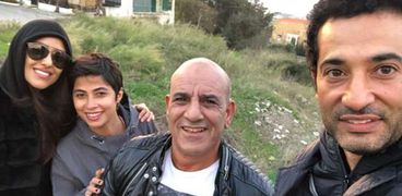 عمرو سعد مع روبي ومحمد لطفي في كواليس "حملة فرعون"