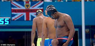"ديلي ميل" تنشر صورا لسباح أوليمبي بـ"كرش" فى ريو 2016