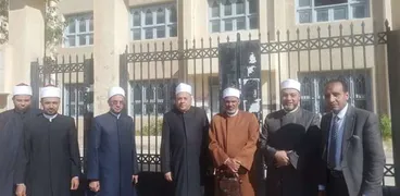 رئيس قطاع المعاهد الأزهرية يتفقد معاهد مرسى علم