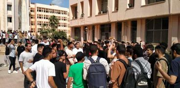 مظاهرات في جامعة المنوفية