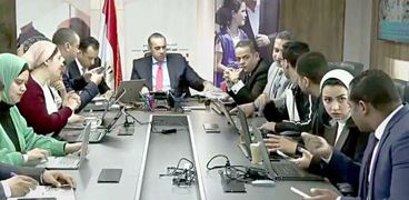 المستشار محمود فوزي في غرفة عمليات الحملة الانتخابية للسيد عبدالفتاح السيسي