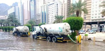 سيارات شفط المياه في جدة