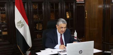 الدكتور محمد شاكر - وزير الكهرباء والطاقة المتجددة