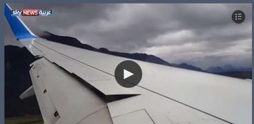 مقطع من فيديو الطائرة التي كادت ان تحطم بسبب الرياح في النمسا