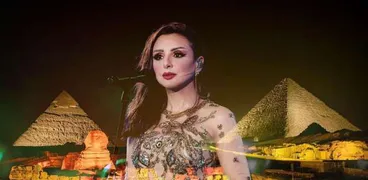 الفنانة أنغام