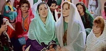 الفنانة ماجدة الصباحي والفنانة هدى عيسى في فيلم هجرة الرسول 1964