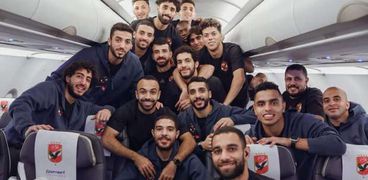 فريق الأهلى الفائز بكأس السوبر خلال عودته من أبوظبى على رحلة خاصة لشركة مصر للطيران
