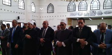 وزير الأوقاف يفتتح مسجد الرحمن الرحيم