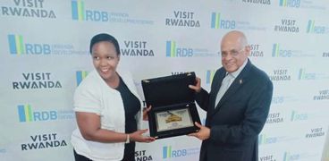 رئيس النواب يلتقي رئيسة مجلس تنمية رواندا