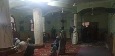 تاركا 7 أبناء.. هنا مات عامل بـ«الأوقاف» أثناء تنظيفه مسجدا ببني سويف (صور)
