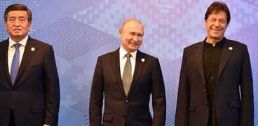 عمران خان والرئيس الروسي