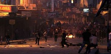 مواجهات عنيفة بين فلسطينيين والشرطة الإسرائيلية
